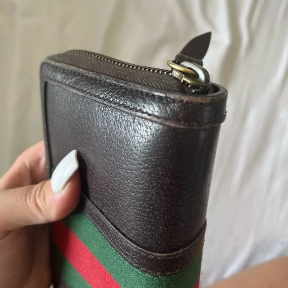 GUCCI WALLET - Picture 7 of 9